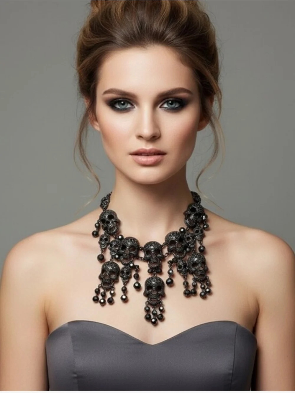 👉✨️ Natasha Couture Gunmetal Black Skull Bib Necklace - Picture 2 of 2